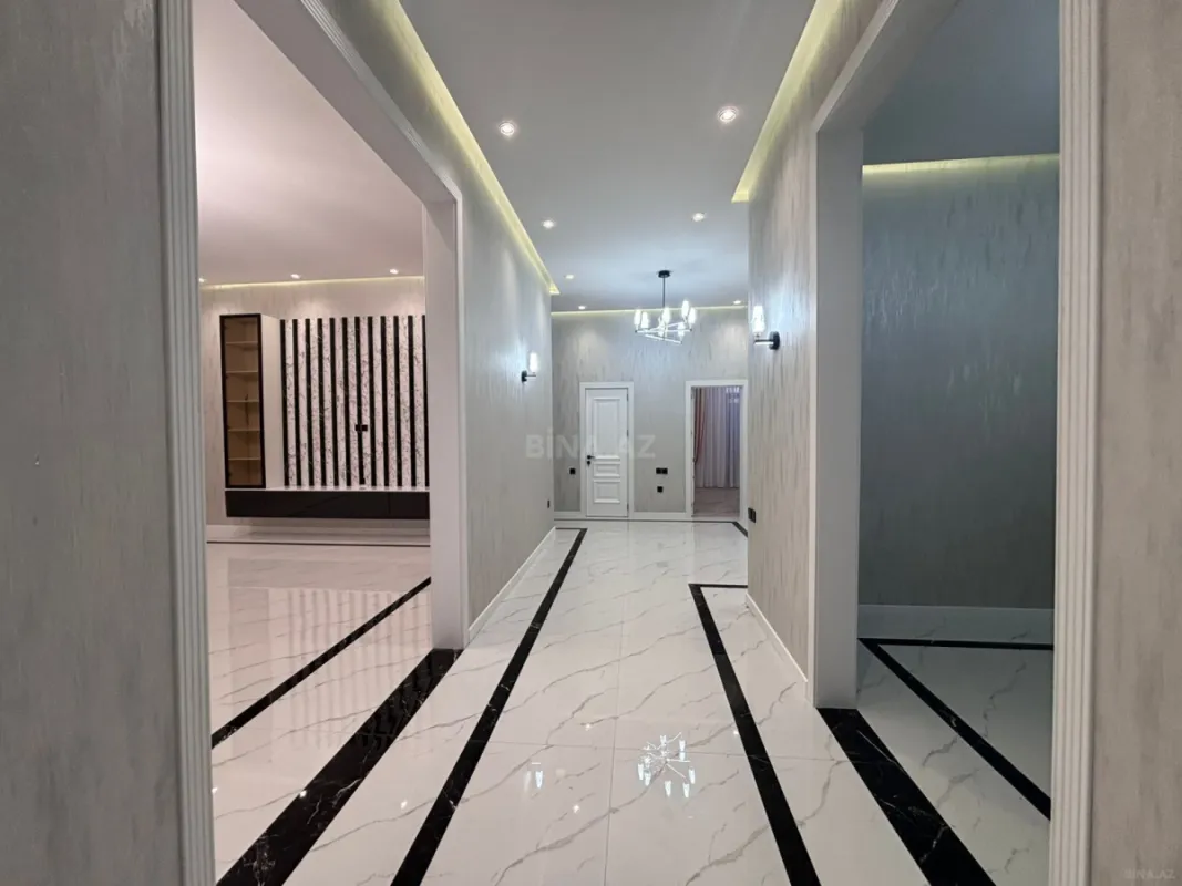 Satılır 4 otaqlı həyət evi 195 m²