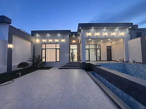 Satılır 4 otaqlı həyət evi 195 m²