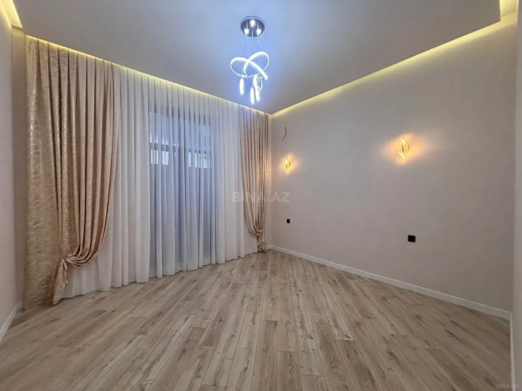 Satılır 4 otaqlı həyət evi 195 m²
