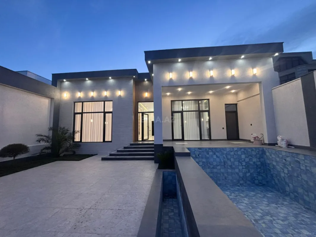 Satılır 4 otaqlı həyət evi 195 m²