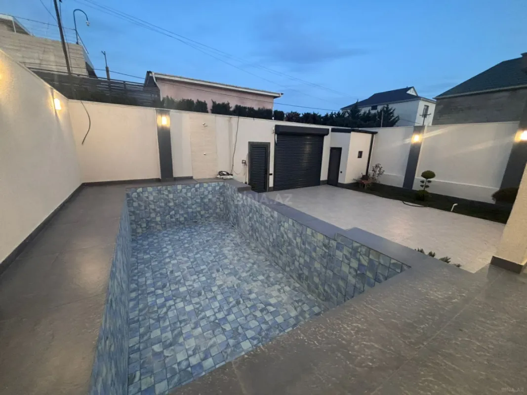 Satılır 4 otaqlı həyət evi 195 m²