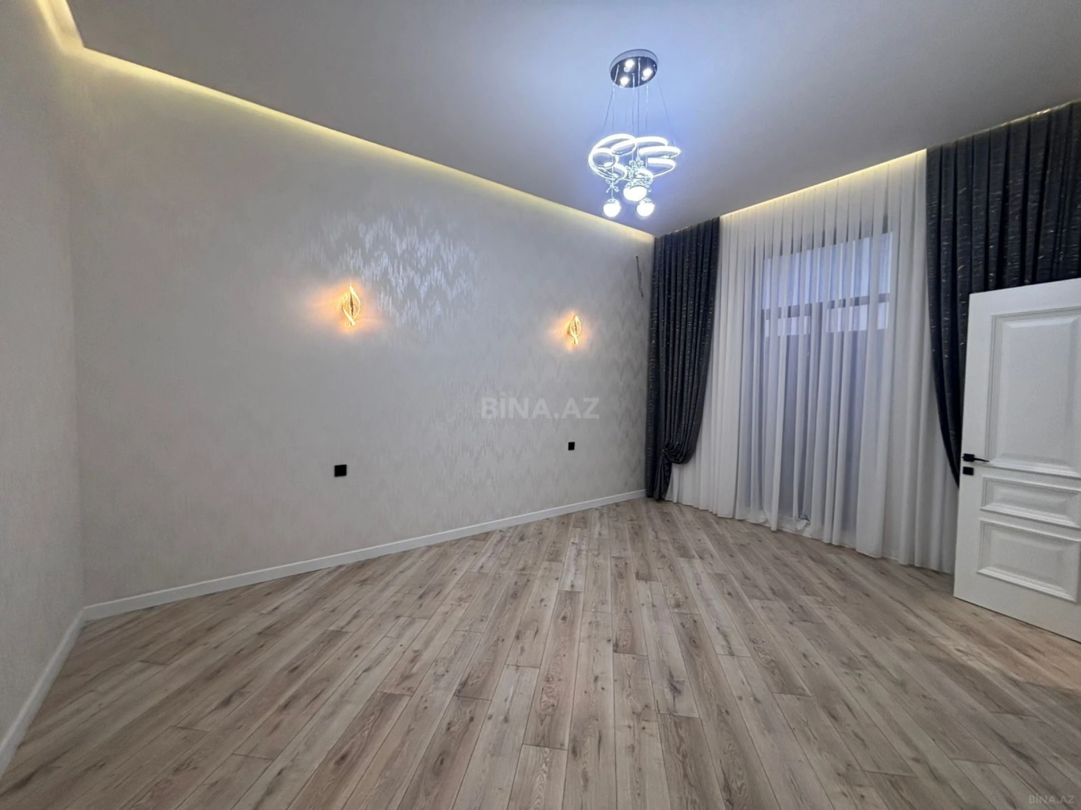Satılır 4 otaqlı həyət evi 195 m²