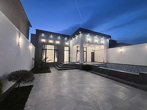 Satılır 4 otaqlı həyət evi 185 m²