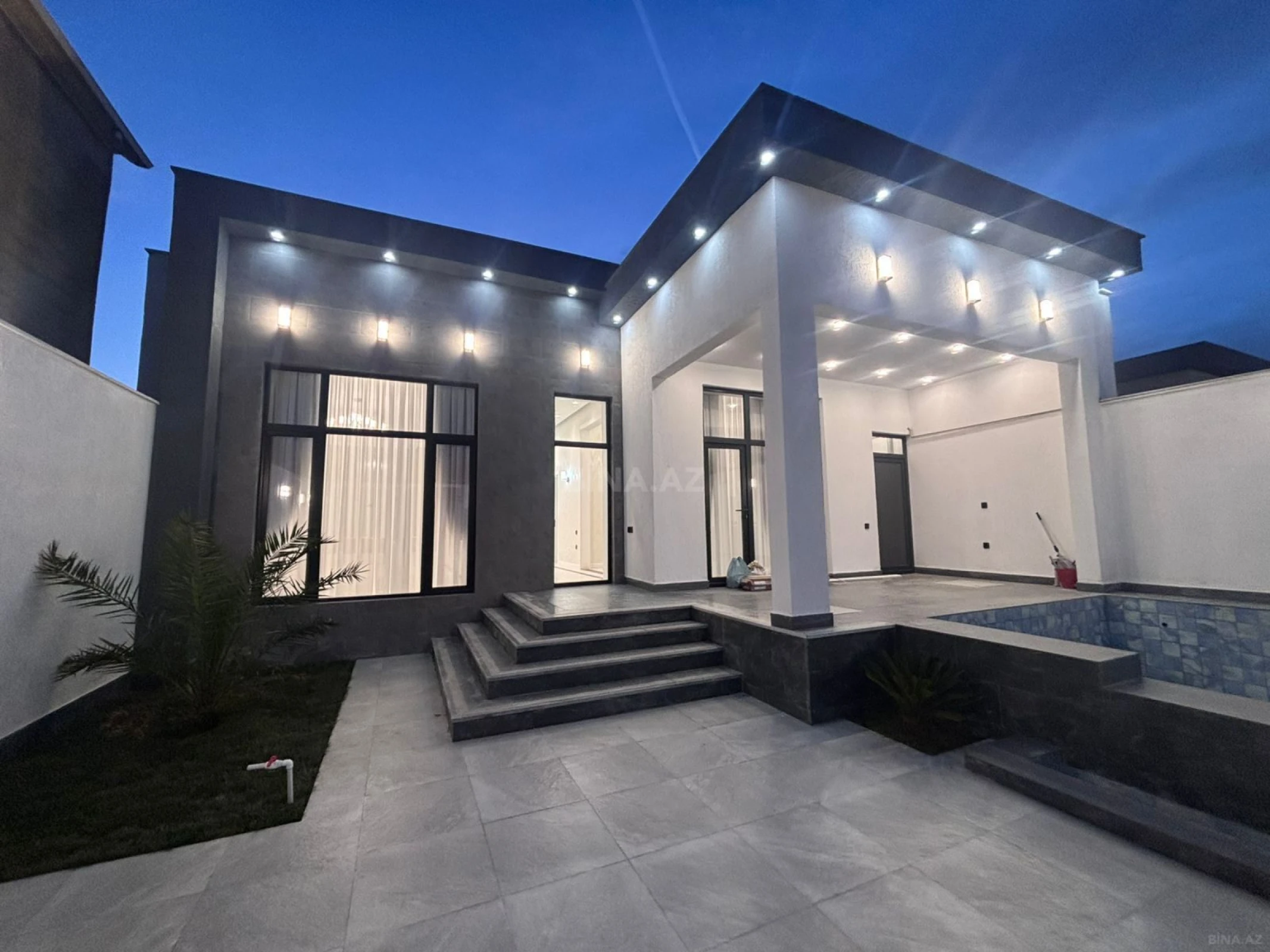 Satılır 4 otaqlı həyət evi 185 m²