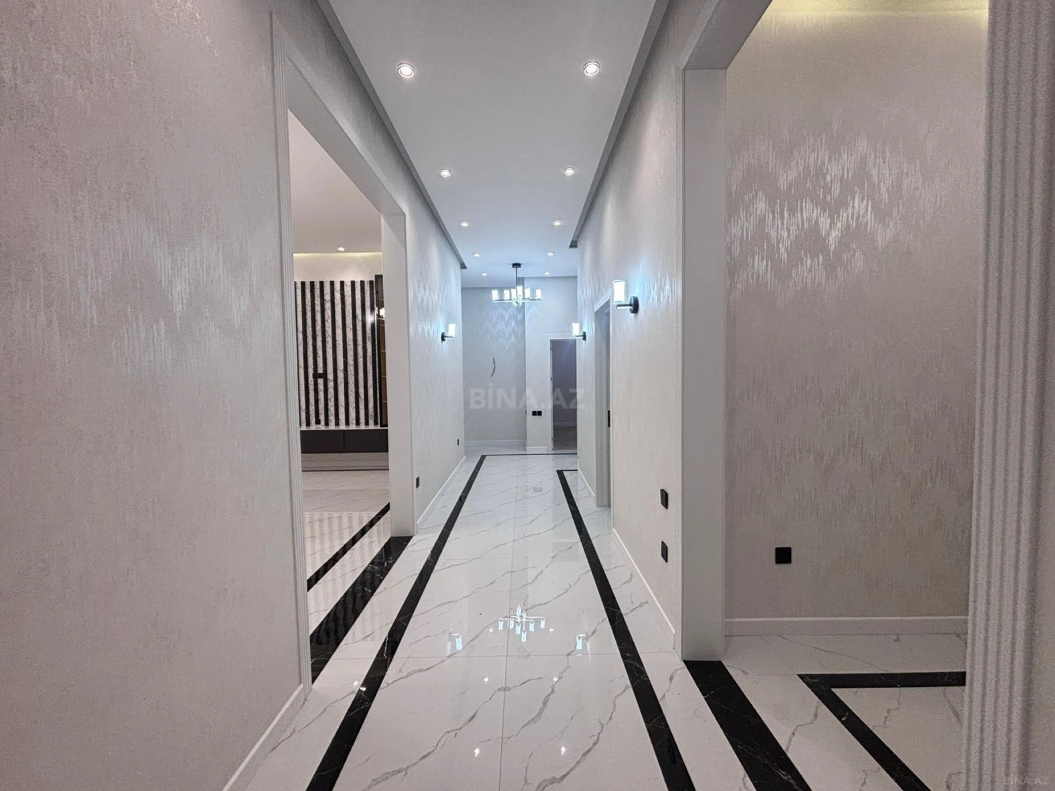 Satılır 4 otaqlı həyət evi 185 m²