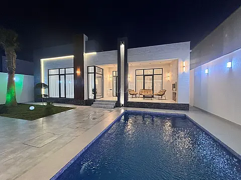 Satılır 4 otaqlı həyət evi 165 m² — Bakı, Mərdəkan 4 otaq 165.00 m²