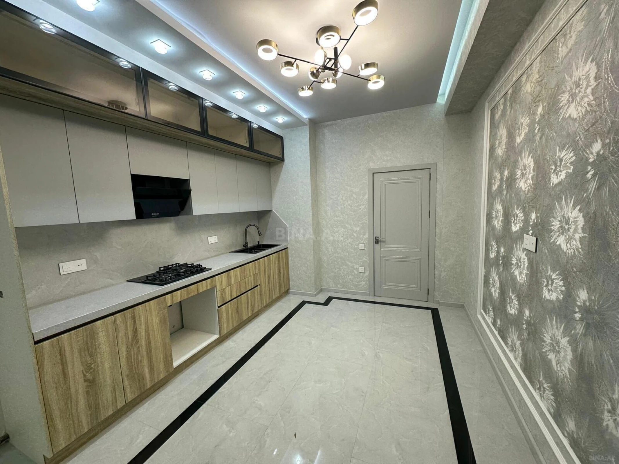 Satılır 2 otaqlı mənzil 86 m²