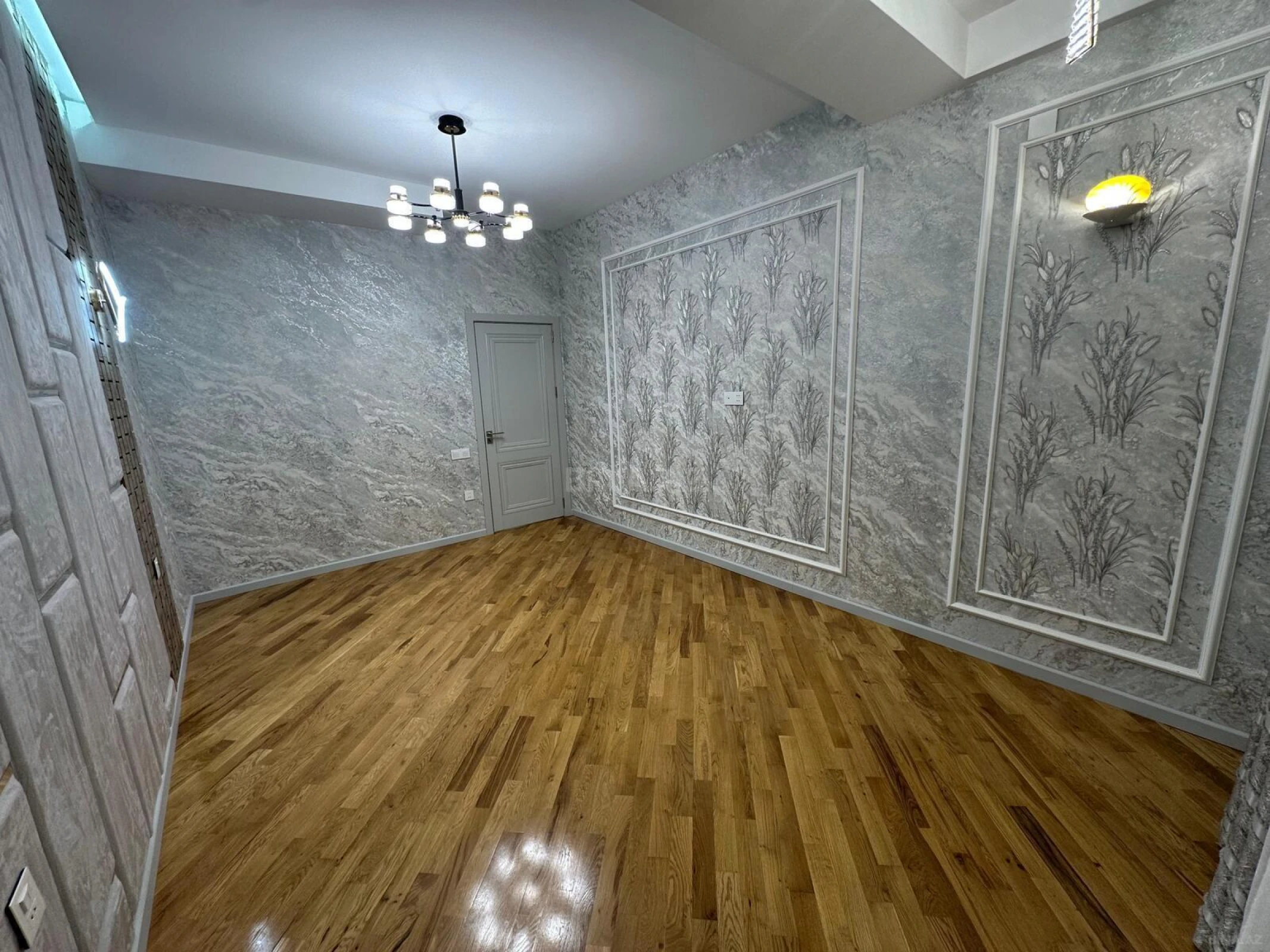 Satılır 2 otaqlı mənzil 86 m²