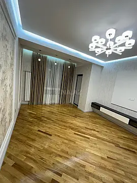 Satılır 2 otaqlı mənzil 86 m²