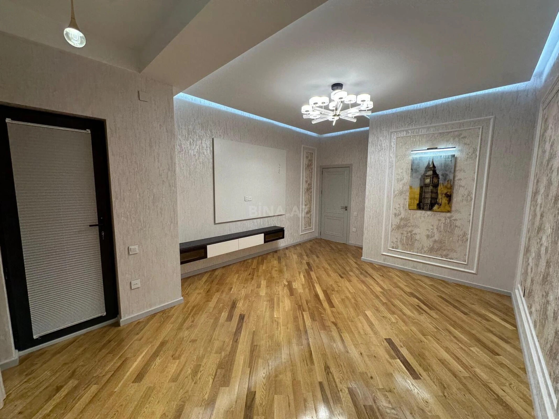 Satılır 2 otaqlı mənzil 86 m²