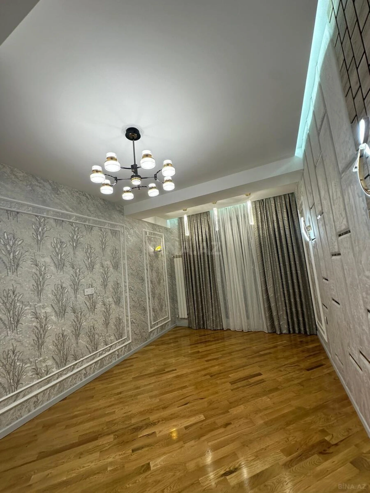 Satılır 2 otaqlı mənzil 86 m²