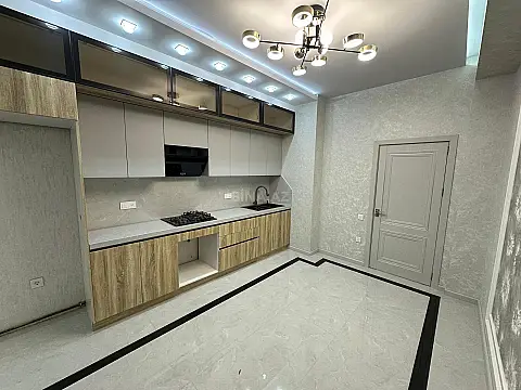 Satılır 2 otaqlı mənzil 86 m²