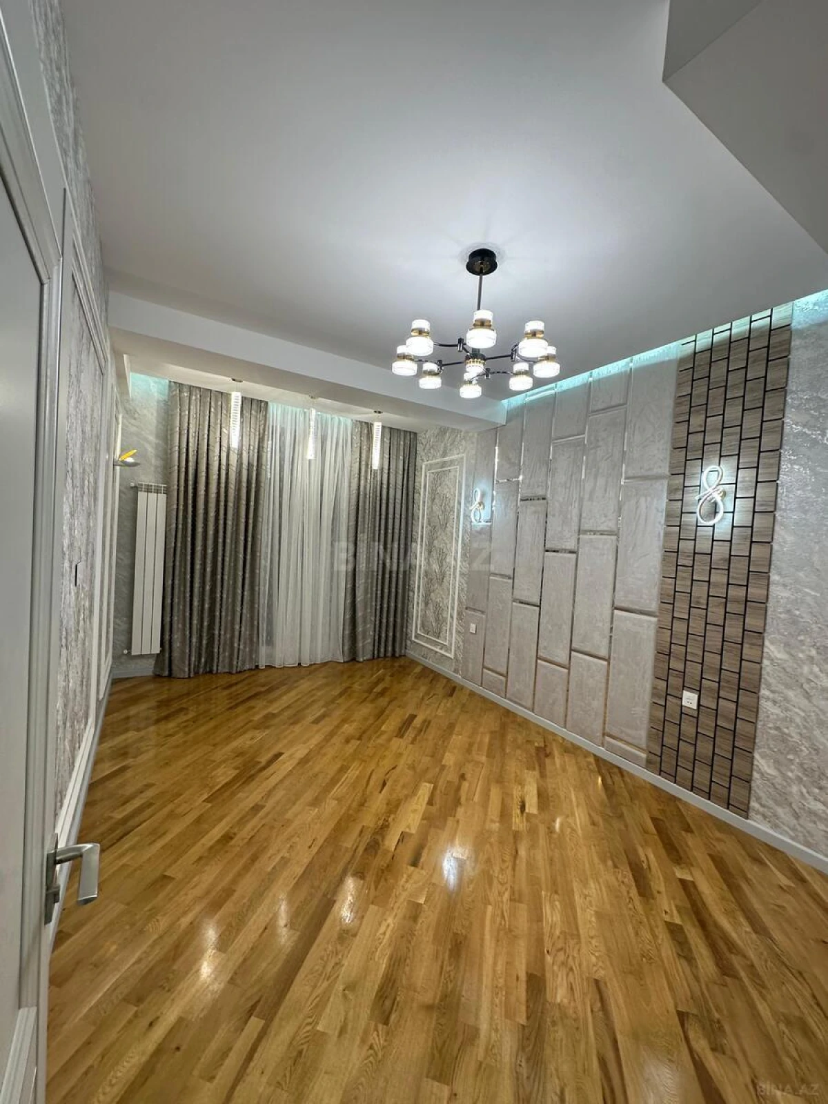 Satılır 2 otaqlı mənzil 86 m²