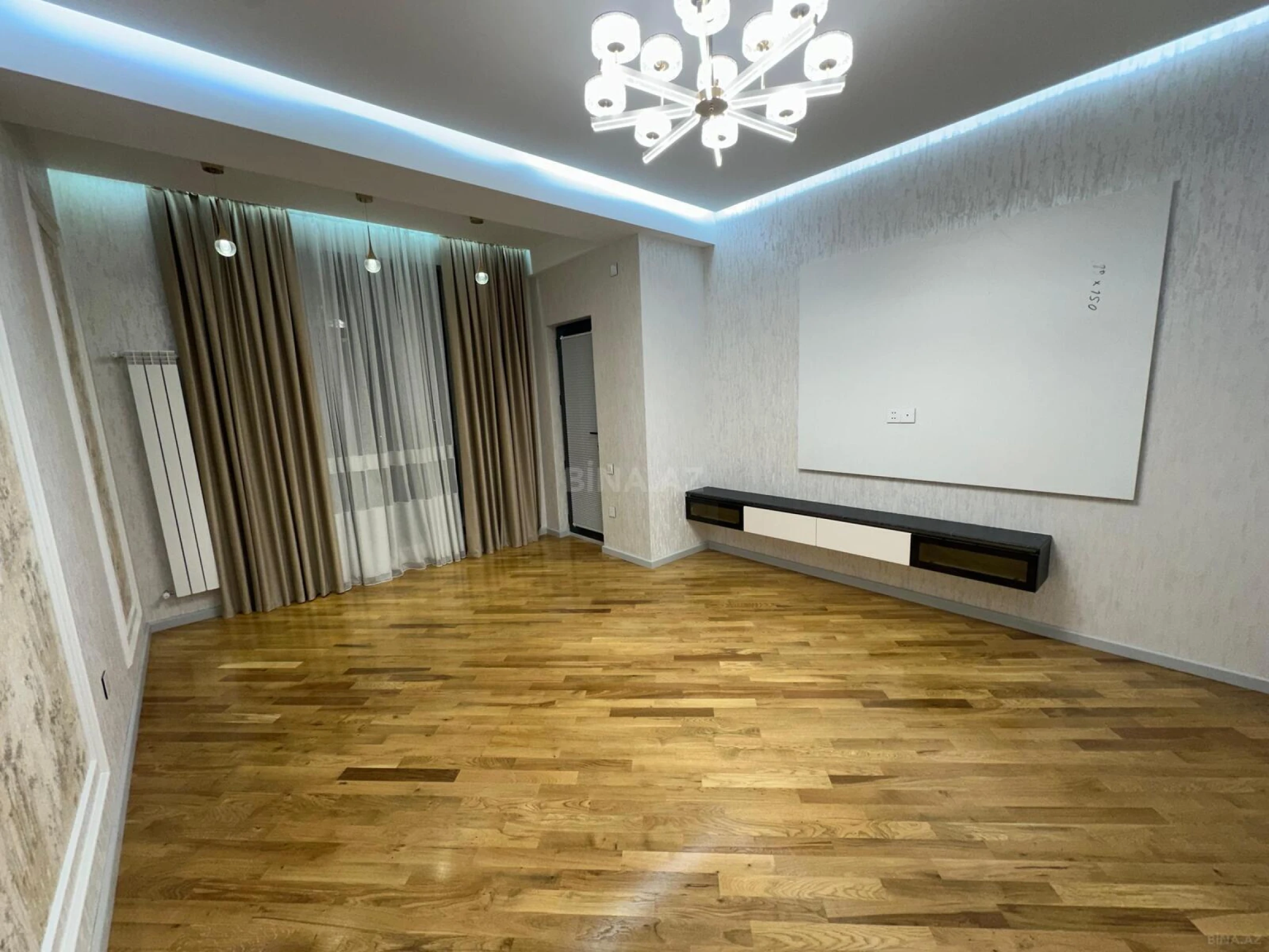 Satılır 2 otaqlı mənzil 86 m²