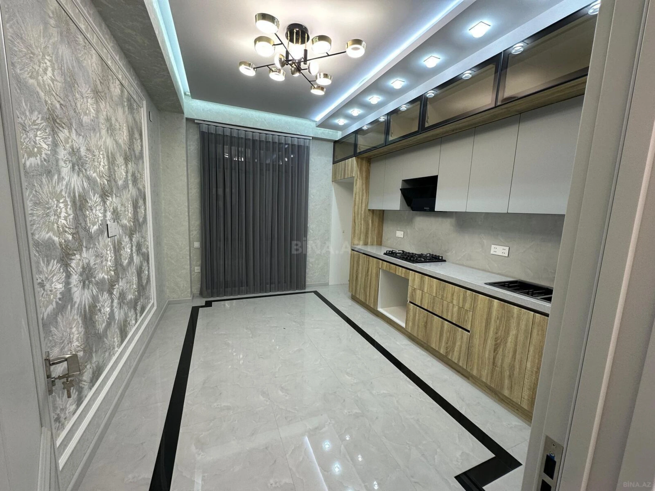 Satılır 2 otaqlı mənzil 86 m²