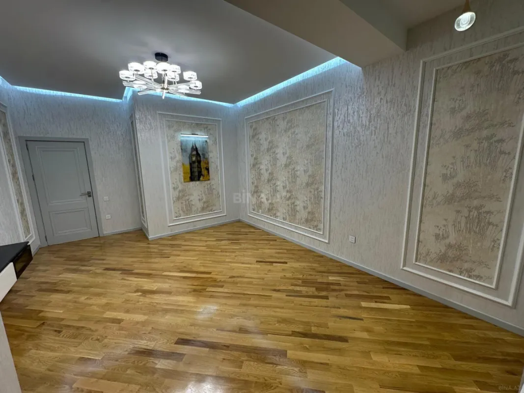 Satılır 2 otaqlı mənzil 86 m²