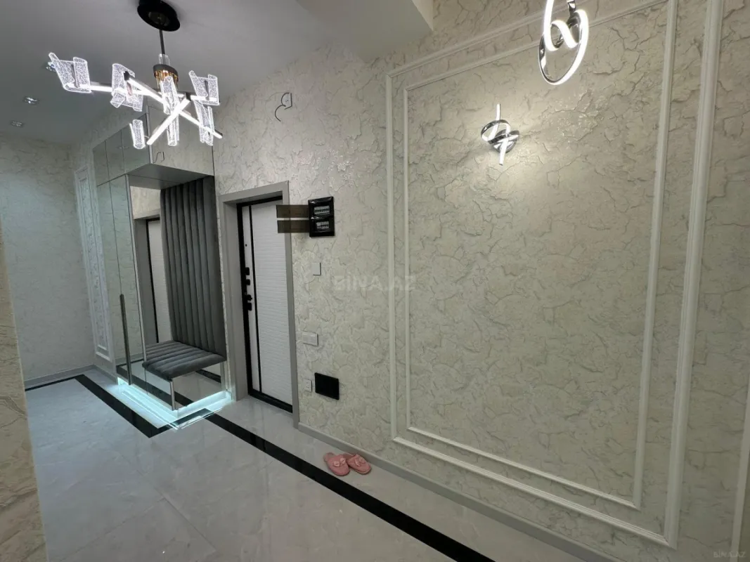 Satılır 2 otaqlı mənzil 86 m²