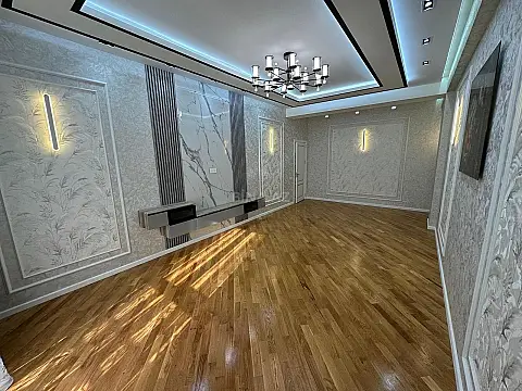 Satılır 3 otaqlı mənzil 126 m²