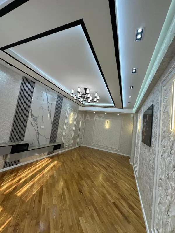 Satılır 3 otaqlı mənzil 126 m²