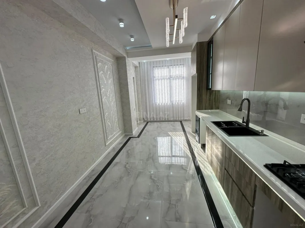 Satılır 3 otaqlı mənzil 126 m²