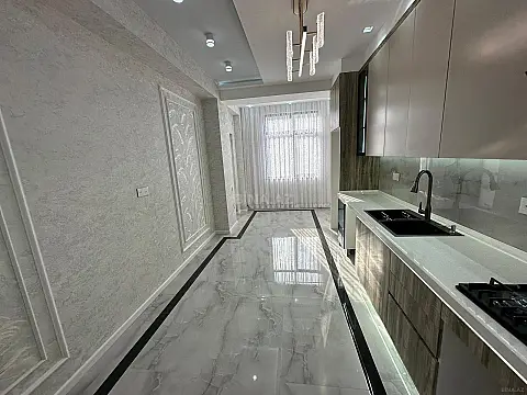 Satılır 3 otaqlı mənzil 126 m²