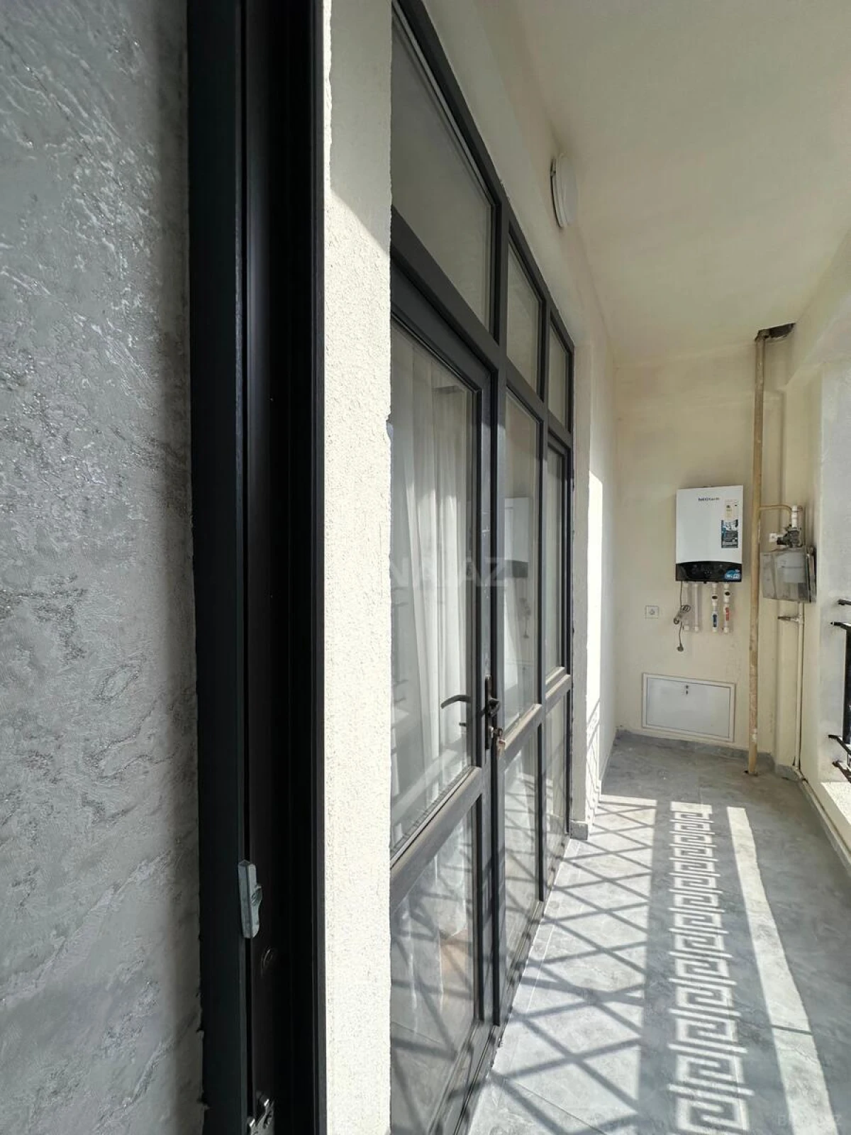 Satılır 3 otaqlı mənzil 126 m²