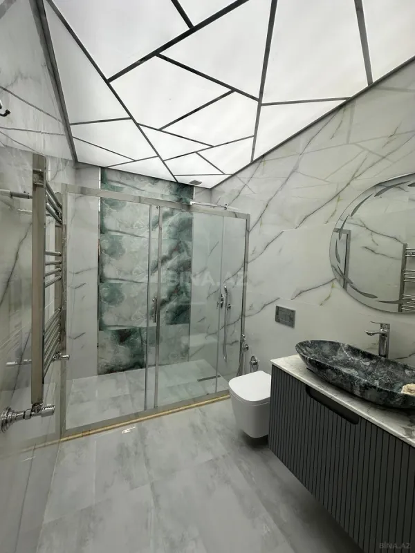 Satılır 3 otaqlı mənzil 126 m²