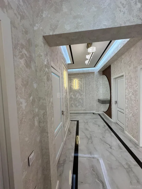 Satılır 3 otaqlı mənzil 126 m²