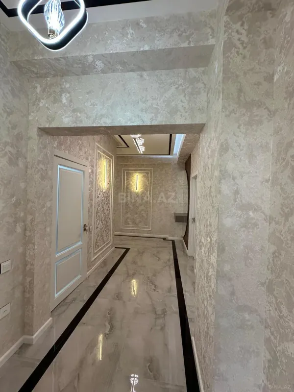 Satılır 3 otaqlı mənzil 126 m²