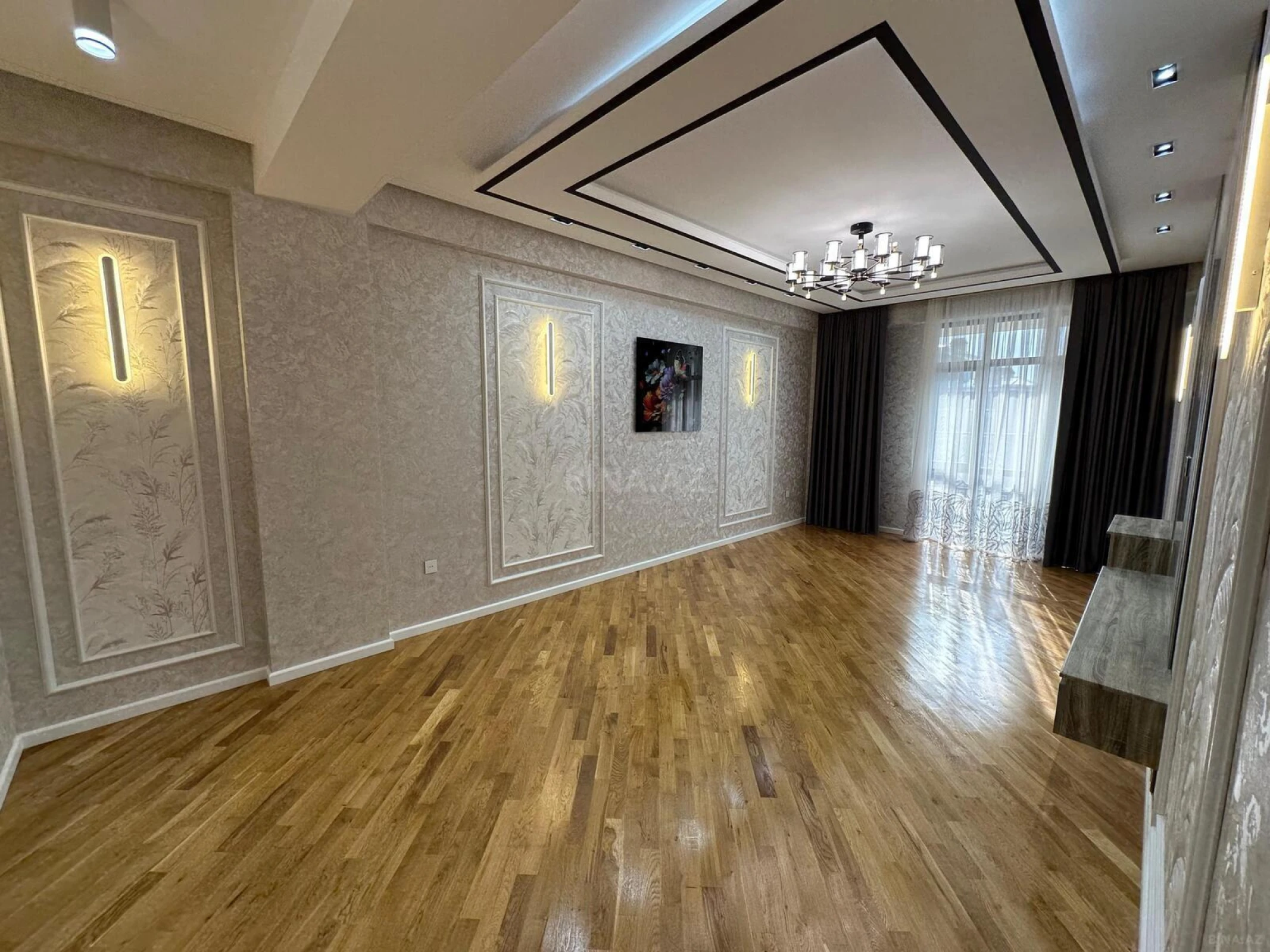 Satılır 3 otaqlı mənzil 126 m²