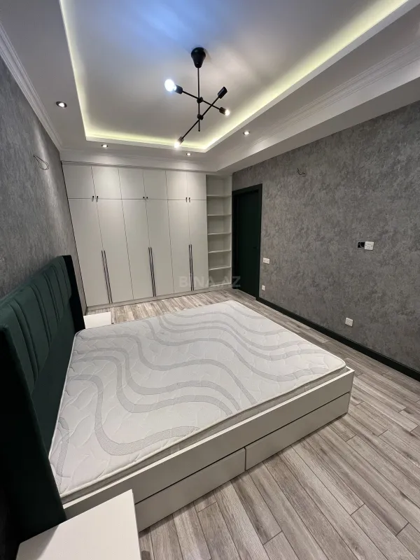 Satılır 2 otaqlı mənzil 76 m²