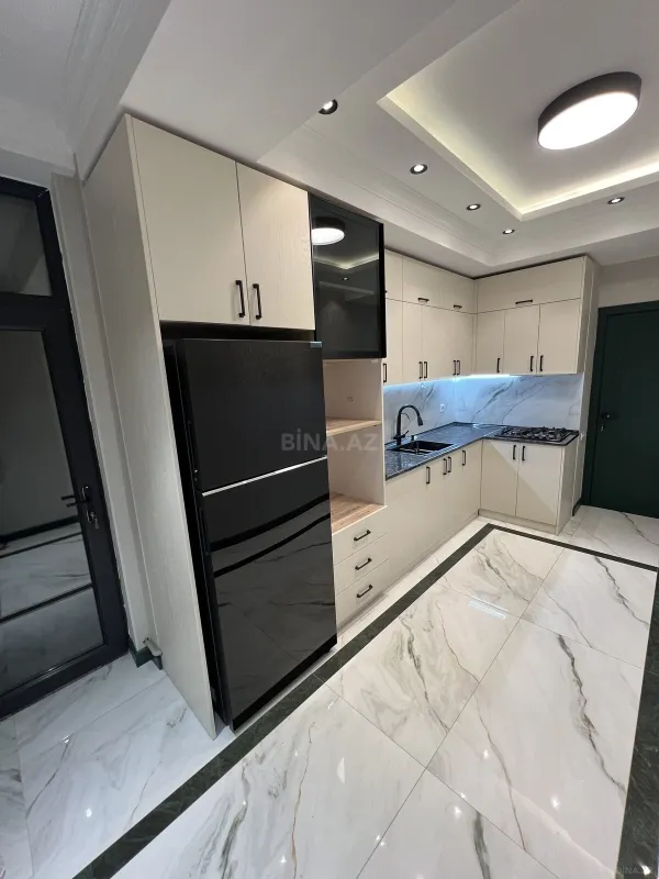 Satılır 2 otaqlı mənzil 76 m²