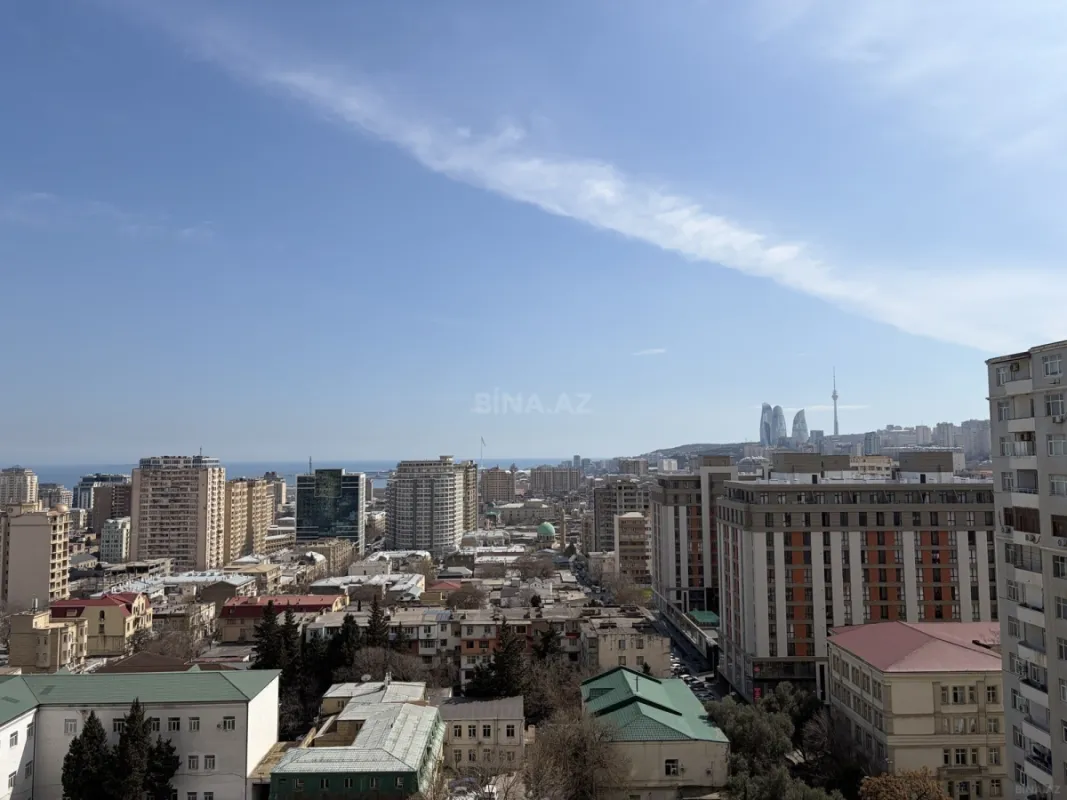 Satılır 2 otaqlı mənzil 92 m²