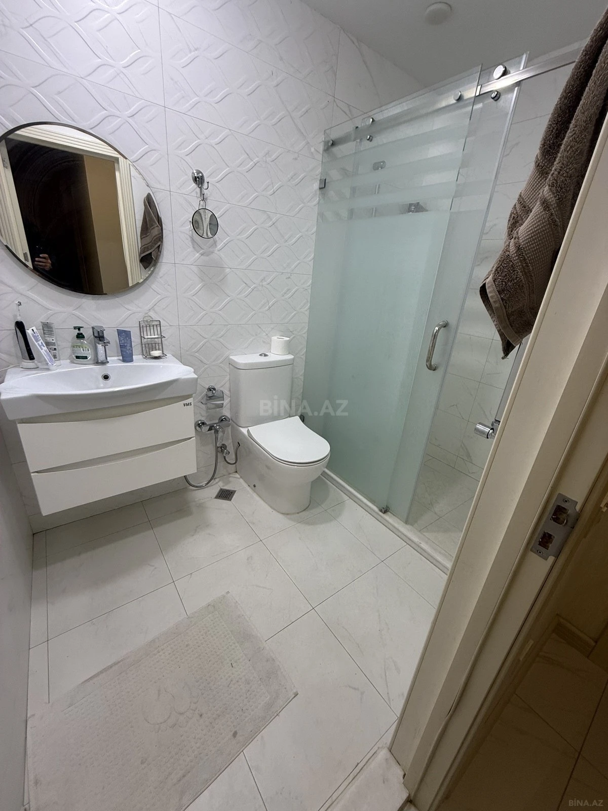 Satılır 2 otaqlı mənzil 92 m²