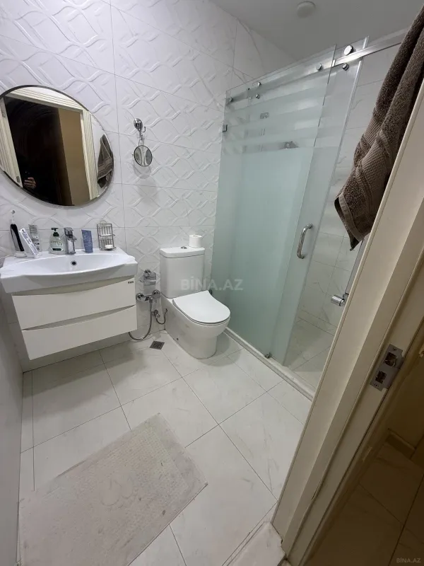 Satılır 2 otaqlı mənzil 92 m²