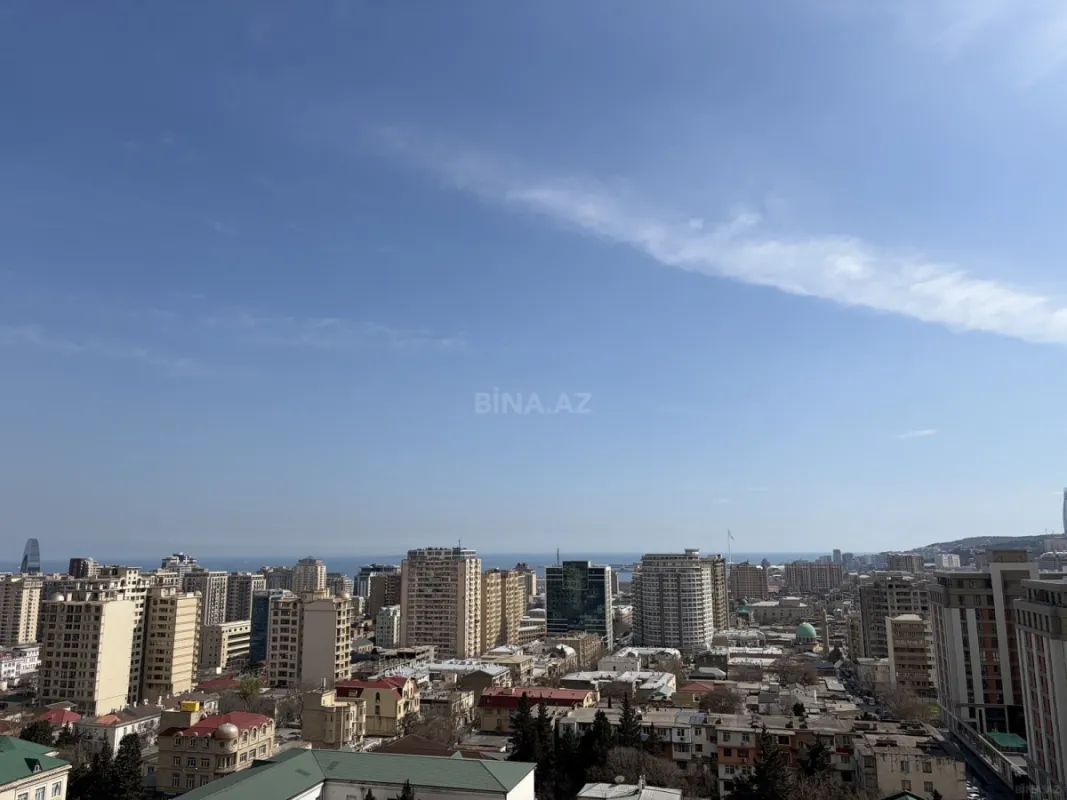 Satılır 2 otaqlı mənzil 92 m²