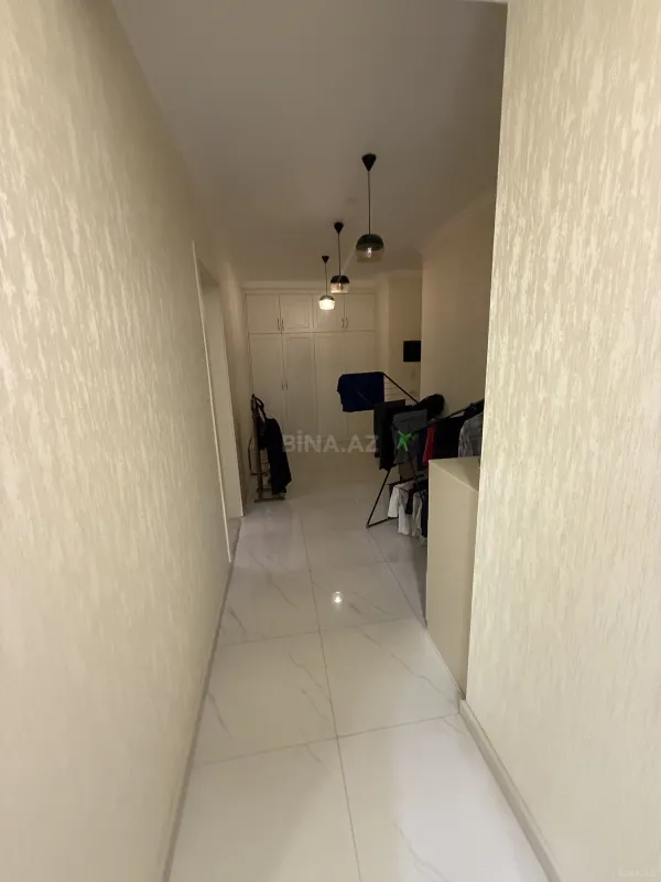 Satılır 2 otaqlı mənzil 92 m²