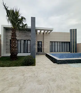 Satılır 4 otaqlı həyət evi 180 m²