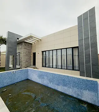 Satılır 4 otaqlı həyət evi 180 m²