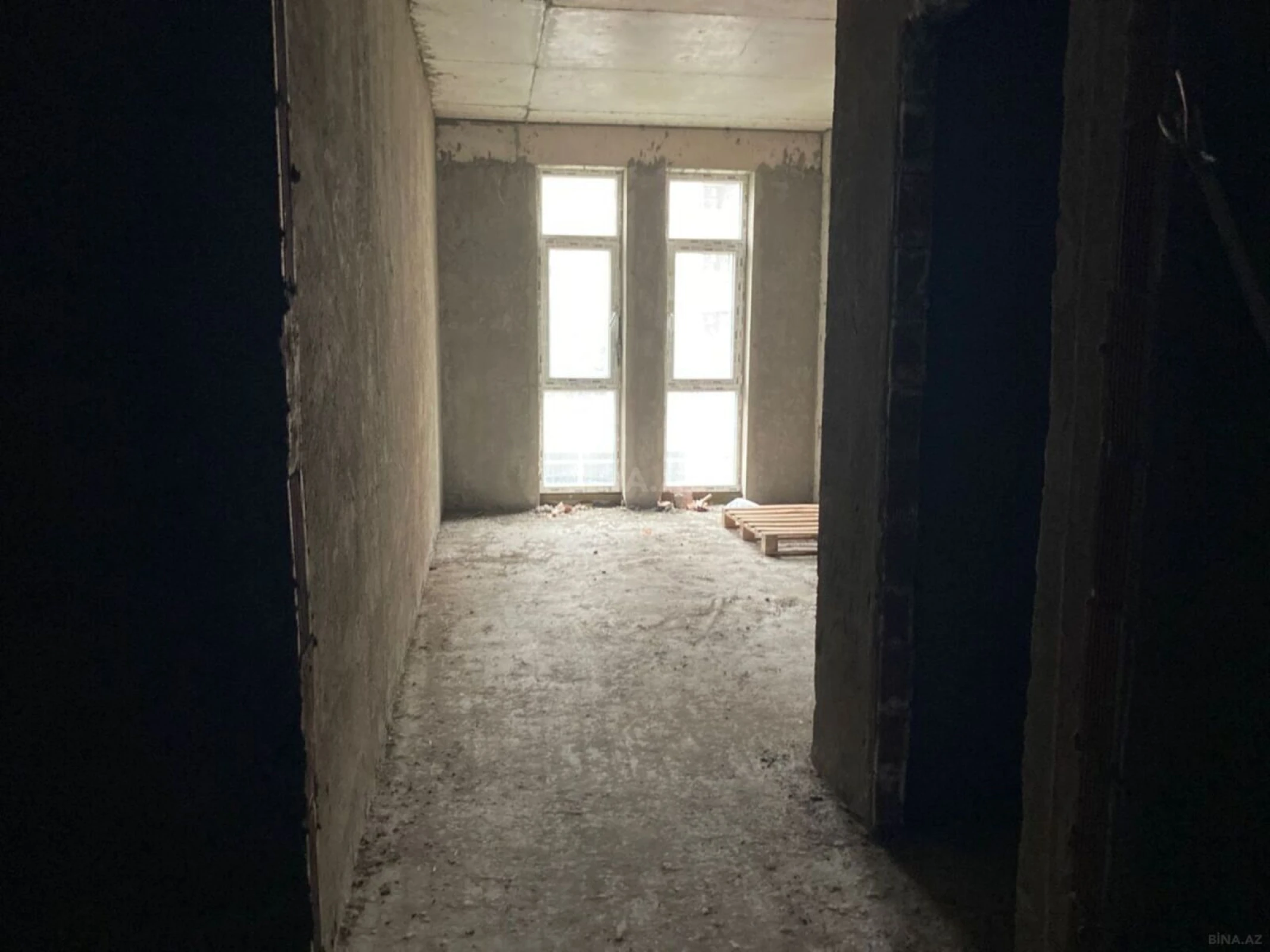 Satılır 3 otaqlı mənzil 96 m²