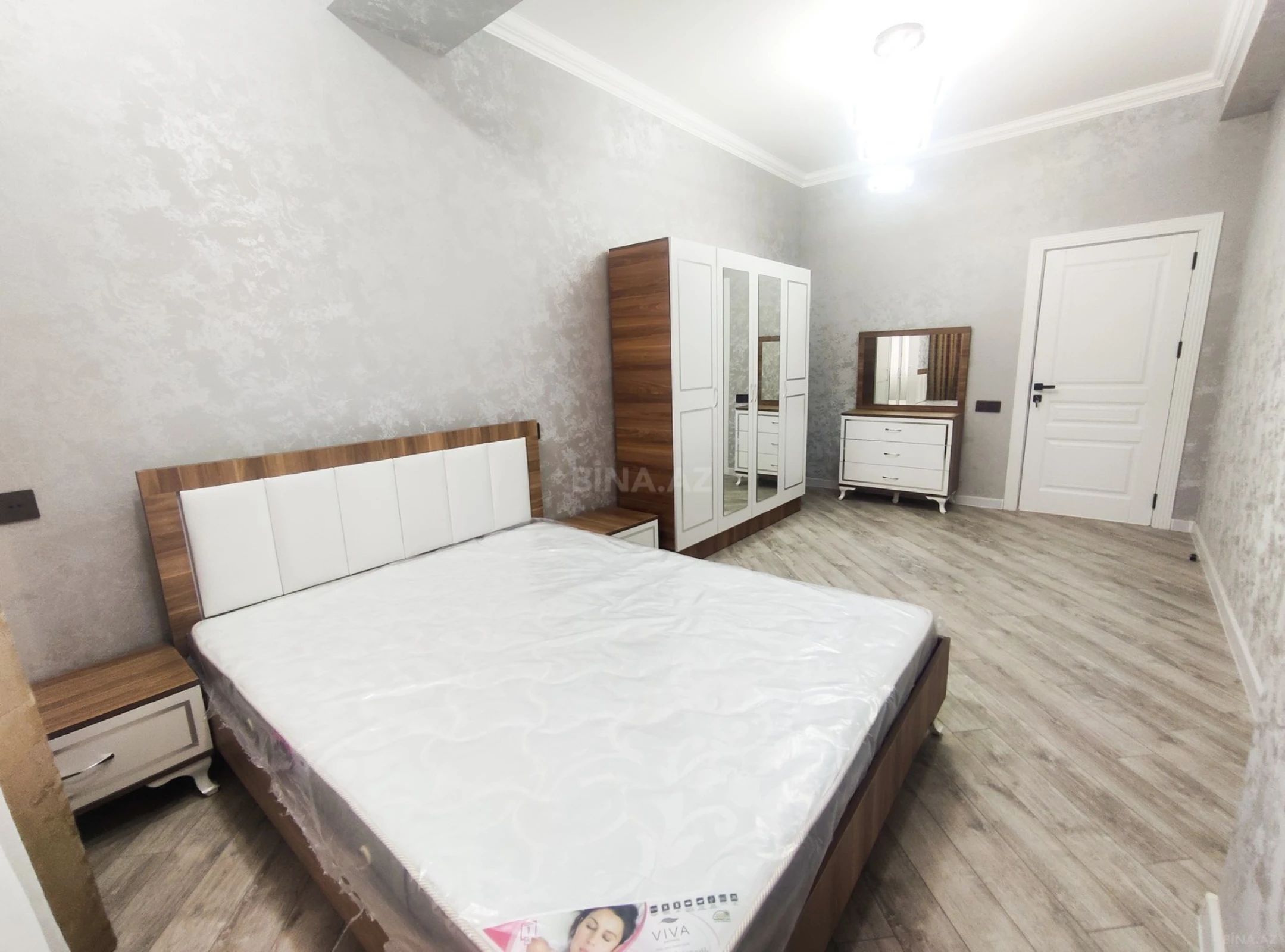 Kirayə verilir 2 otaqlı mənzil 85 m²