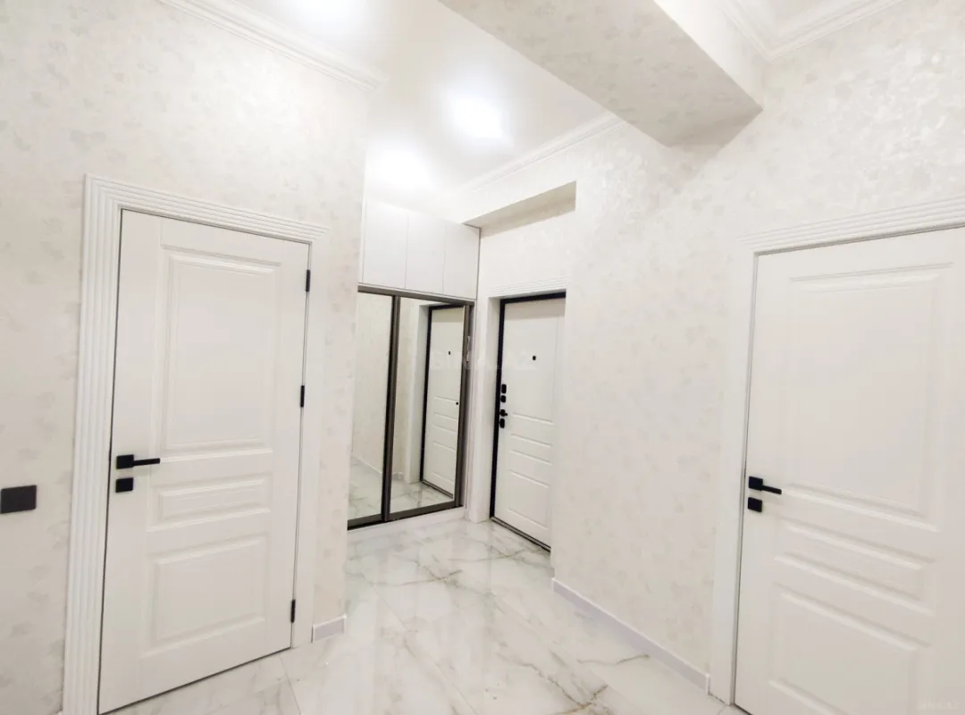 Kirayə verilir 2 otaqlı mənzil 85 m²
