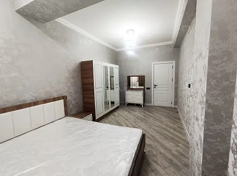 Kirayə verilir 2 otaqlı mənzil 85 m²