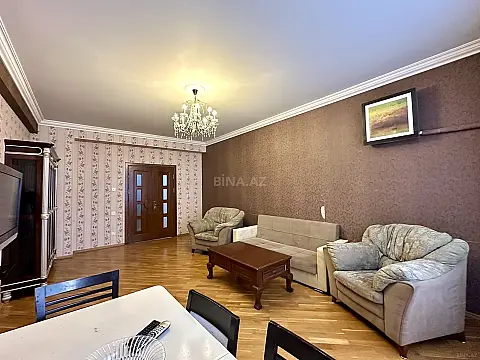 Kirayə verilir 2 otaqlı mənzil 95 m²