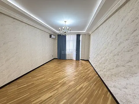 Satılır 3 otaqlı mənzil 122 m² — Bakı 3 otaq 122.00 m²