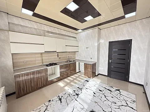 Satılır 3 otaqlı mənzil 122 m²