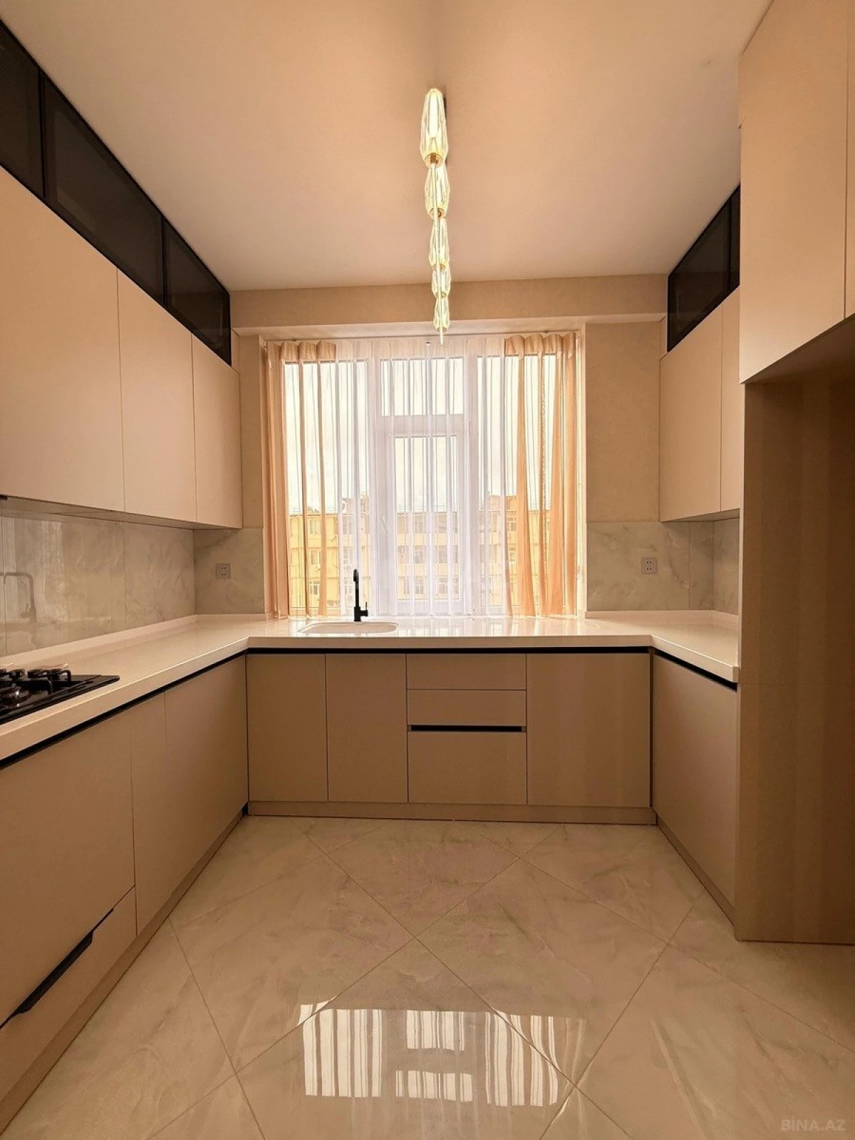 Satılır 3 otaqlı mənzil 68 m²