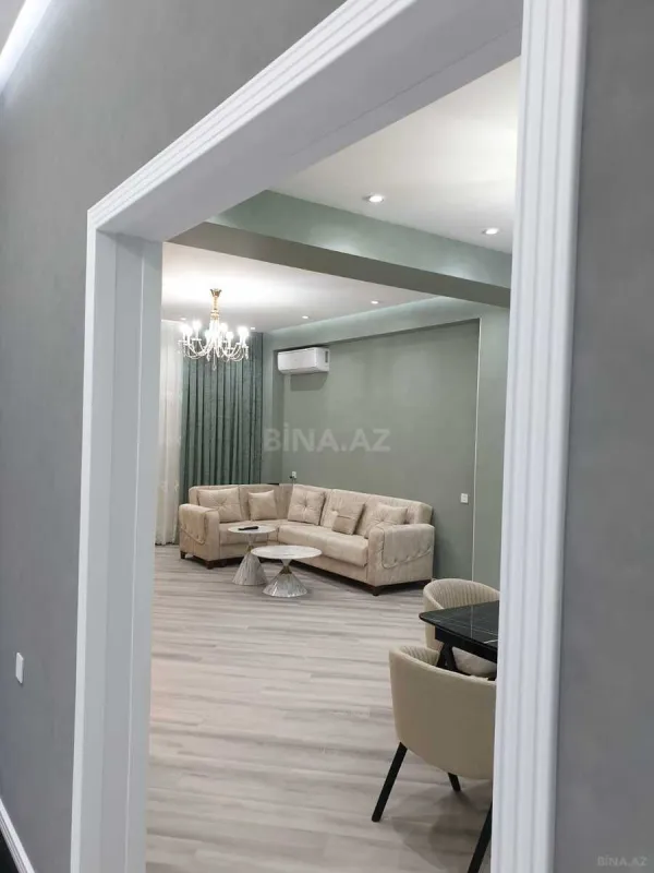 Kirayə verilir 3 otaqlı mənzil 140 m²