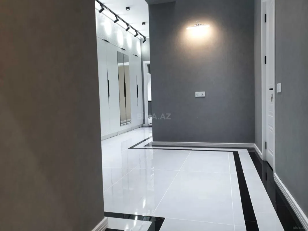 Kirayə verilir 3 otaqlı mənzil 140 m²