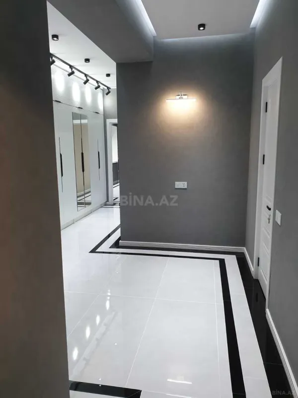 Kirayə verilir 3 otaqlı mənzil 140 m²